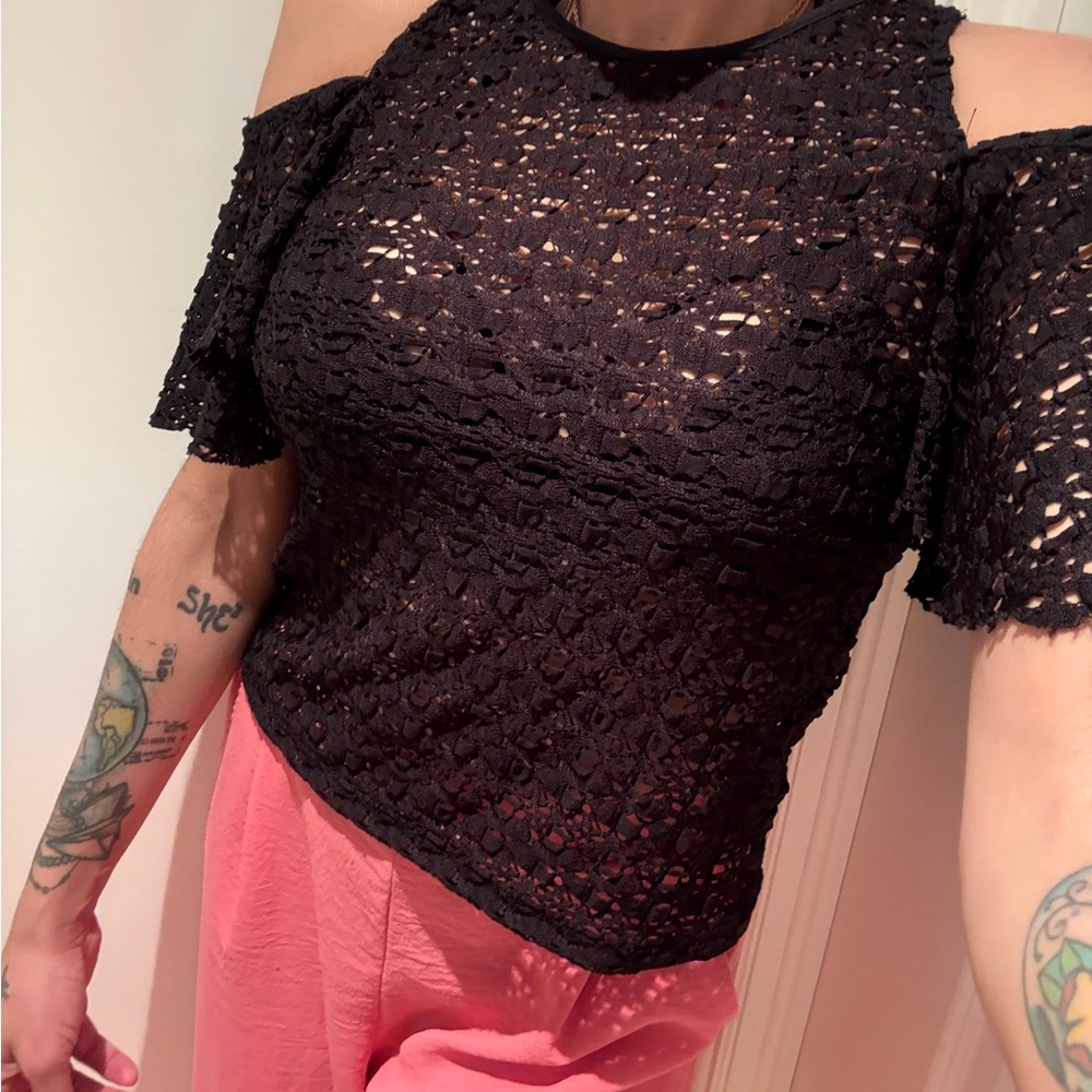 ZARA Black Cap Sleeve Crop Blouse with Cut Out Shoulders